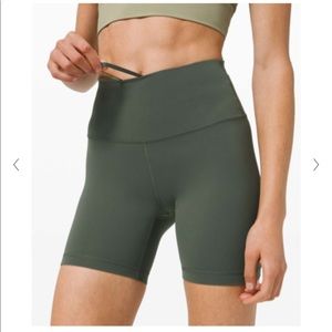 Lululemon wunder train shorts